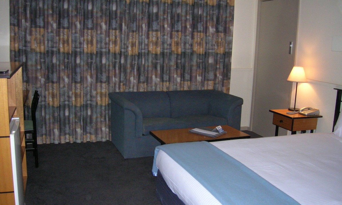 Shepparton Hotel | Overlander Hotel Shepparton