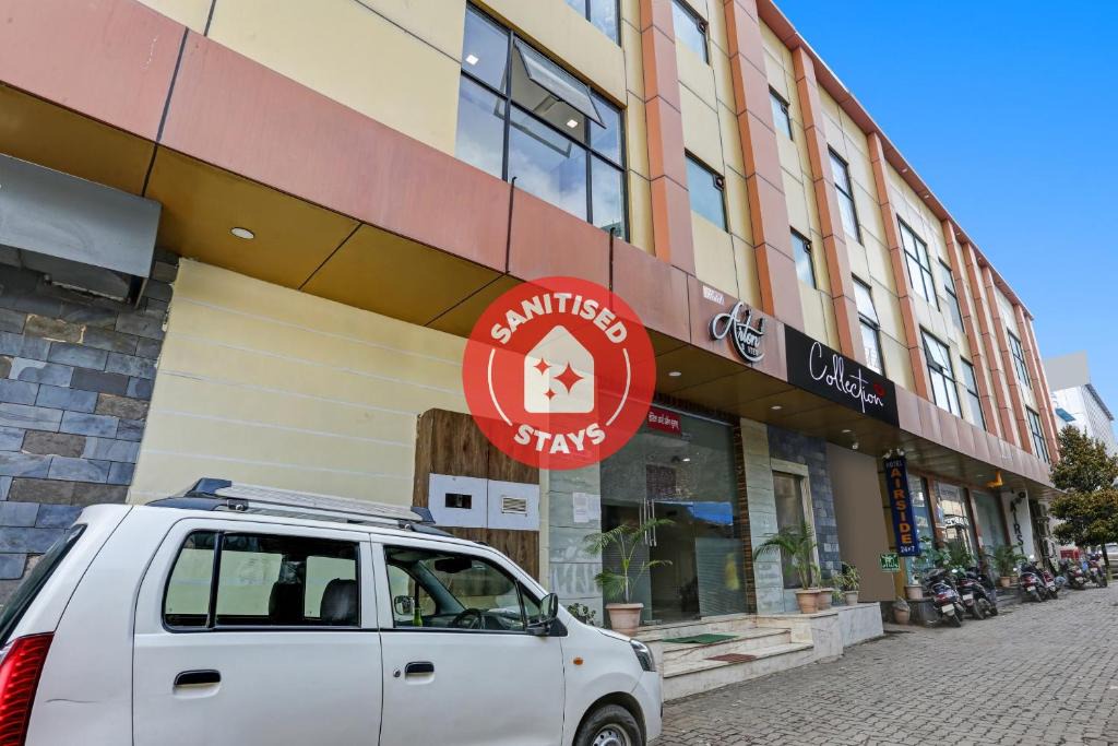 Sakinaka Hotel | OYO 80565 Hotel Arton