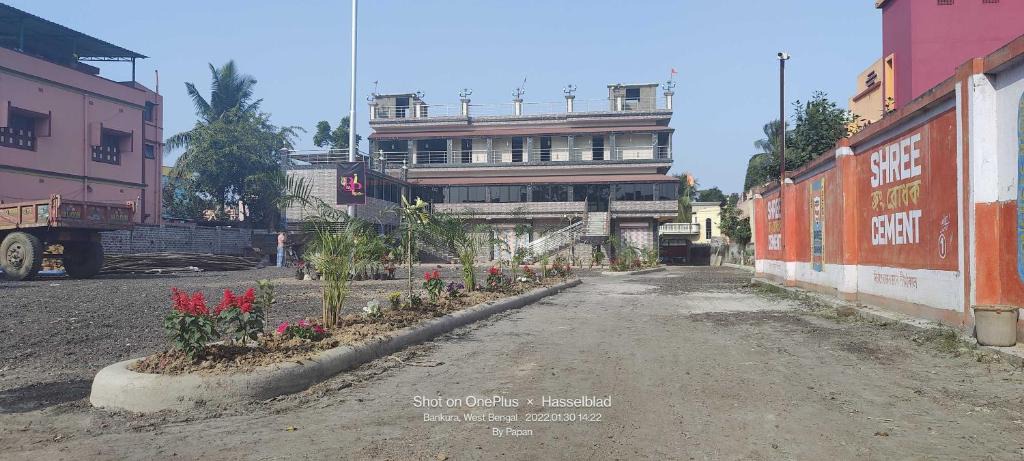 Bankura Hotel | OYO 89797 Bandhanika Wedding Palace