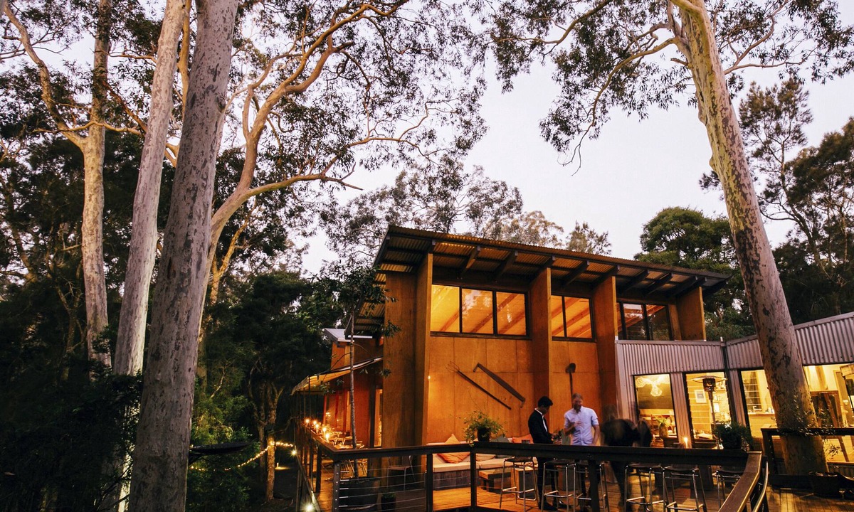 Woollamia Hotel | Paperbark Camp