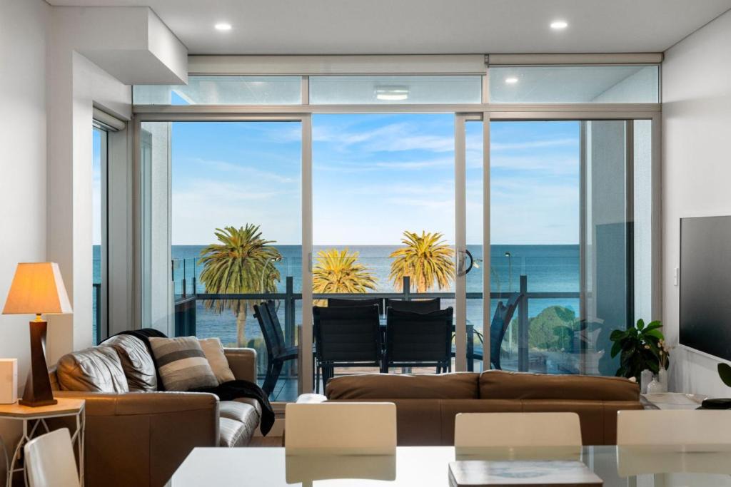 Victor Harbor Apartment | Paradise Peak - Ocean Views in Central Victor Harbor