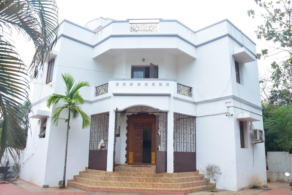 Moratandi Villa | Paradise White Villa