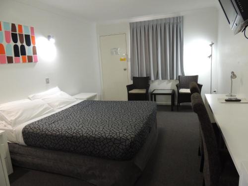 Gladstone Hotel | Park View Motel