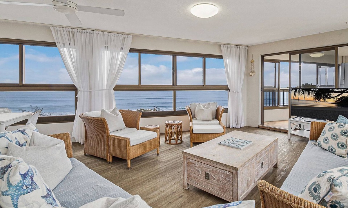 Mooloolaba Apartment | Parkyn Place 6 - Three Bedroom Oceanview Apartment on Mooloolaba Spit