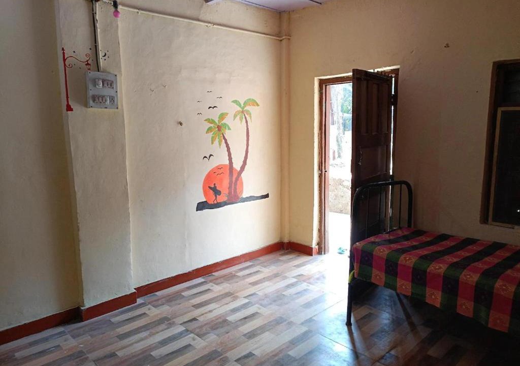 Revadanda House | Parvati Niwas Homestay Nearby Revdanda beach and fort- WiFi Available