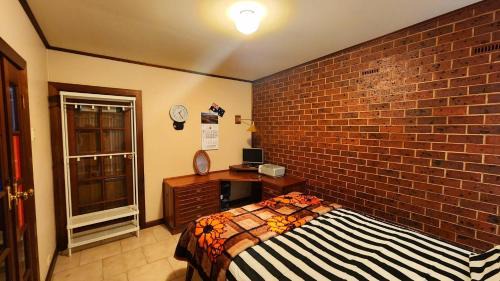 Glandore House | Peaceful Haven Guest House,
