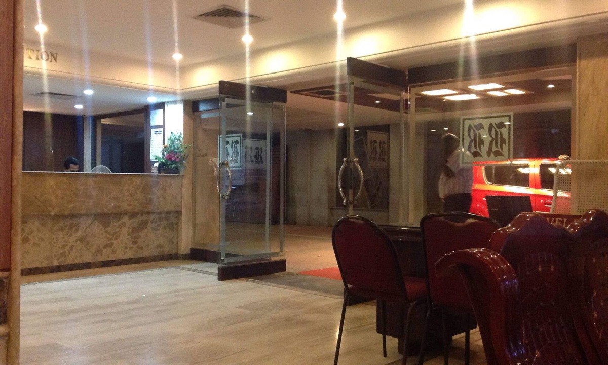 Madurai Hotel | Peaceful Room Stay/Proximity to Temple/Junction