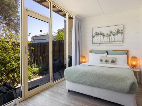 Capel Sound Hotel | Peninsula Beach Motel