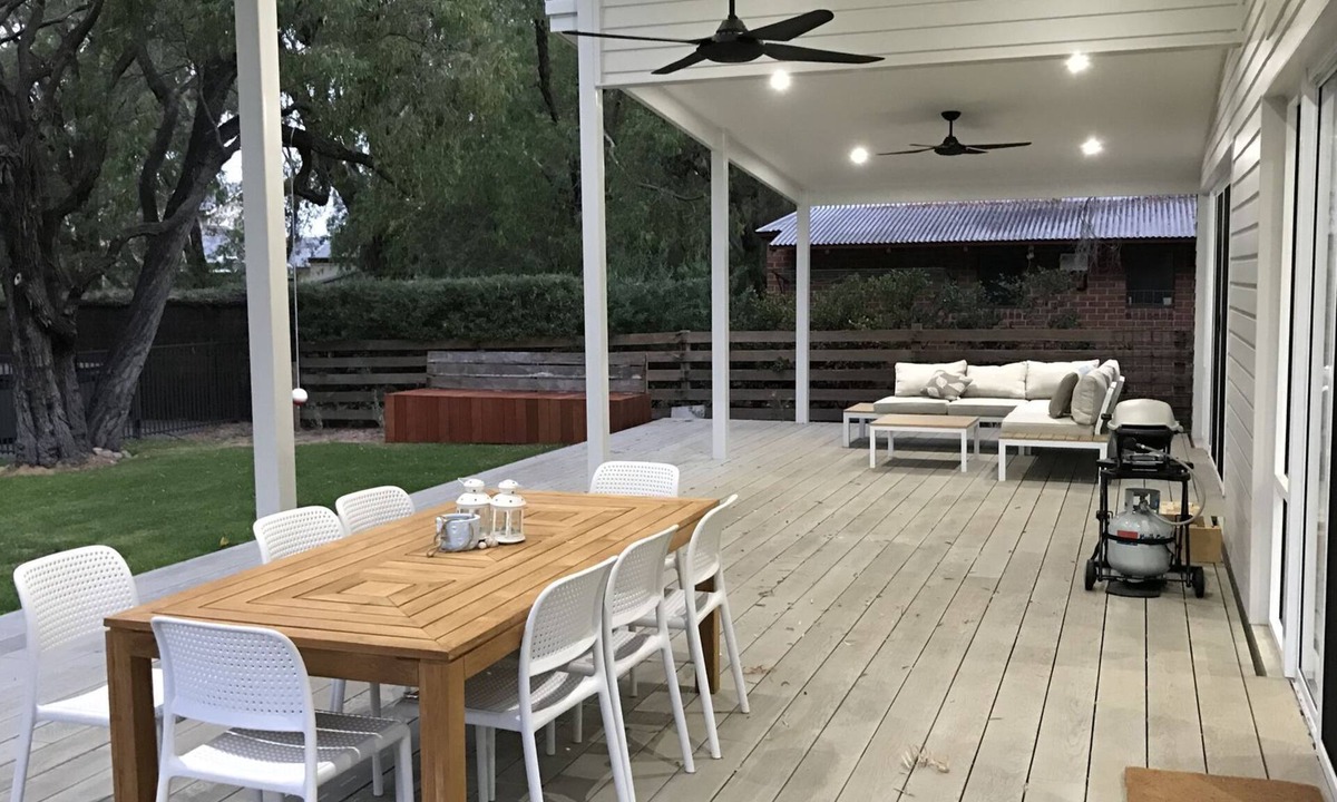 Dunsborough House | Peppermint Lodge - Dunsborough