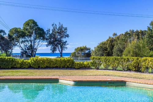 Mollymook Beach Apartment | Perfectly Positioned Across From Mollymook Beach