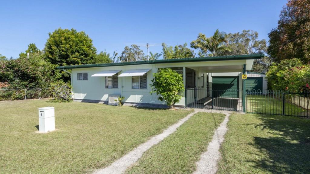Bongaree House | Pet Friendly Cottage