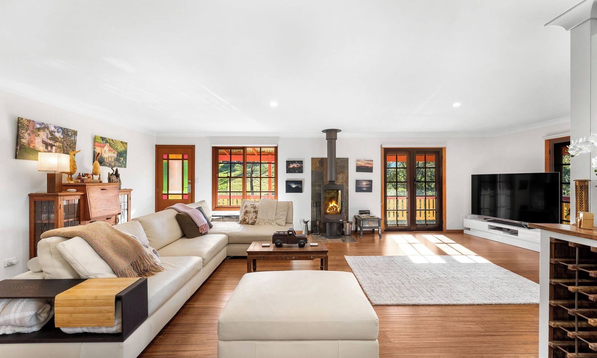 Central Tilba House | Pet Friendly Farm Stay in the centre of Tilba!