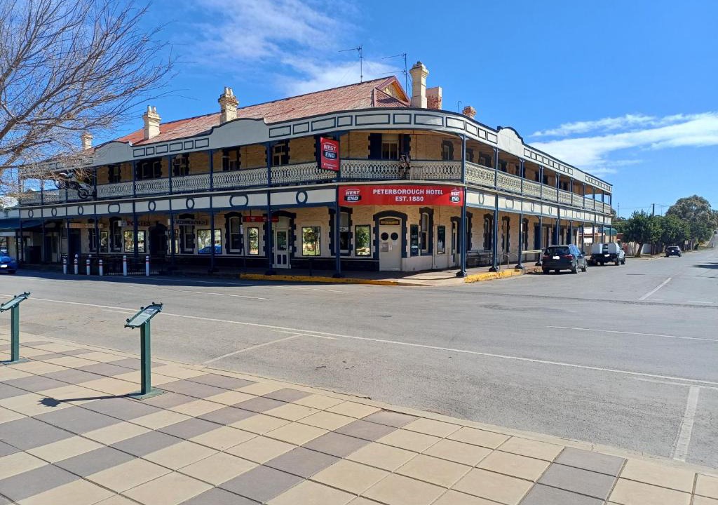 Peterborough Hotel | PETERBOROUGH HOTEL