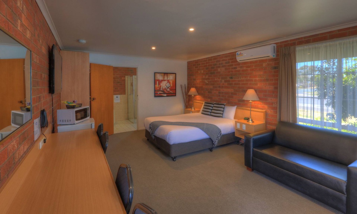 Echuca Hotel | Pevensey Motor Lodge