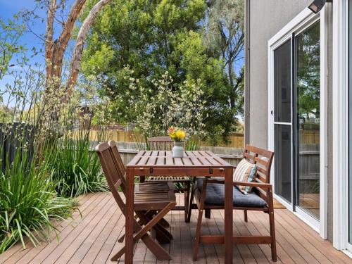 Surf Coast Apartment | Point Roadknight Paradise Villa 6 - BYO Linen
