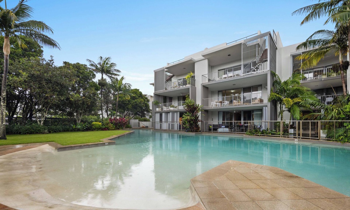 Casuarina Apartment | Pool View 3-Bed Oasis in Drift Resort