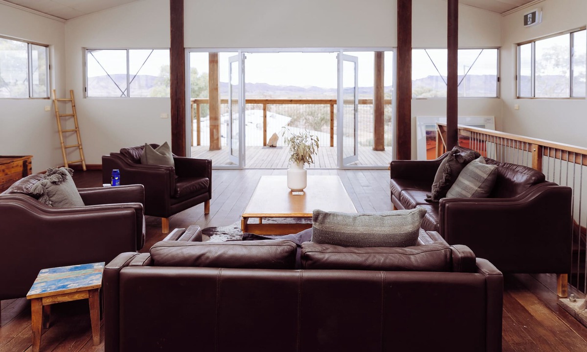 Parachilna Hotel | Prairie Hotel