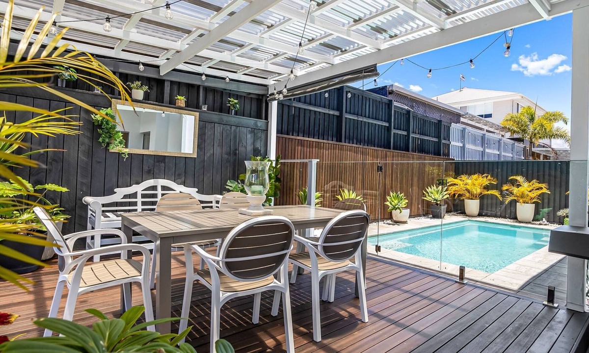 Peregian Beach House | Premium 4-Bed Coastal Escape with BBQ and Pool