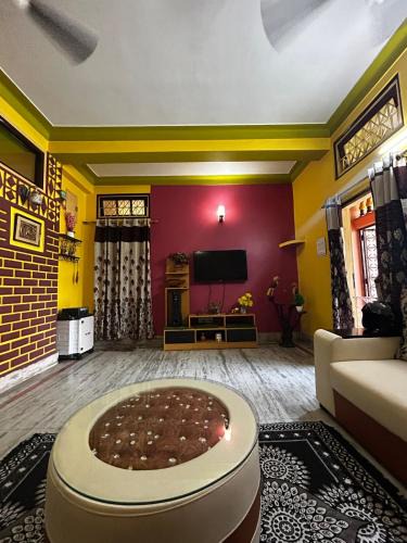 Sualkuchi Apartment | Prezim