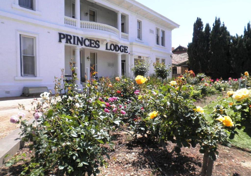North Adelaide Hotel | Princes Lodge Motel