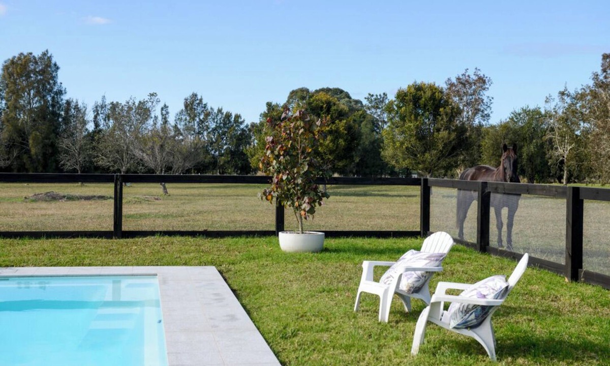 Jaspers Brush Cottage | Private cottage, 4 minutes to Berry. Pets by arrangement.
