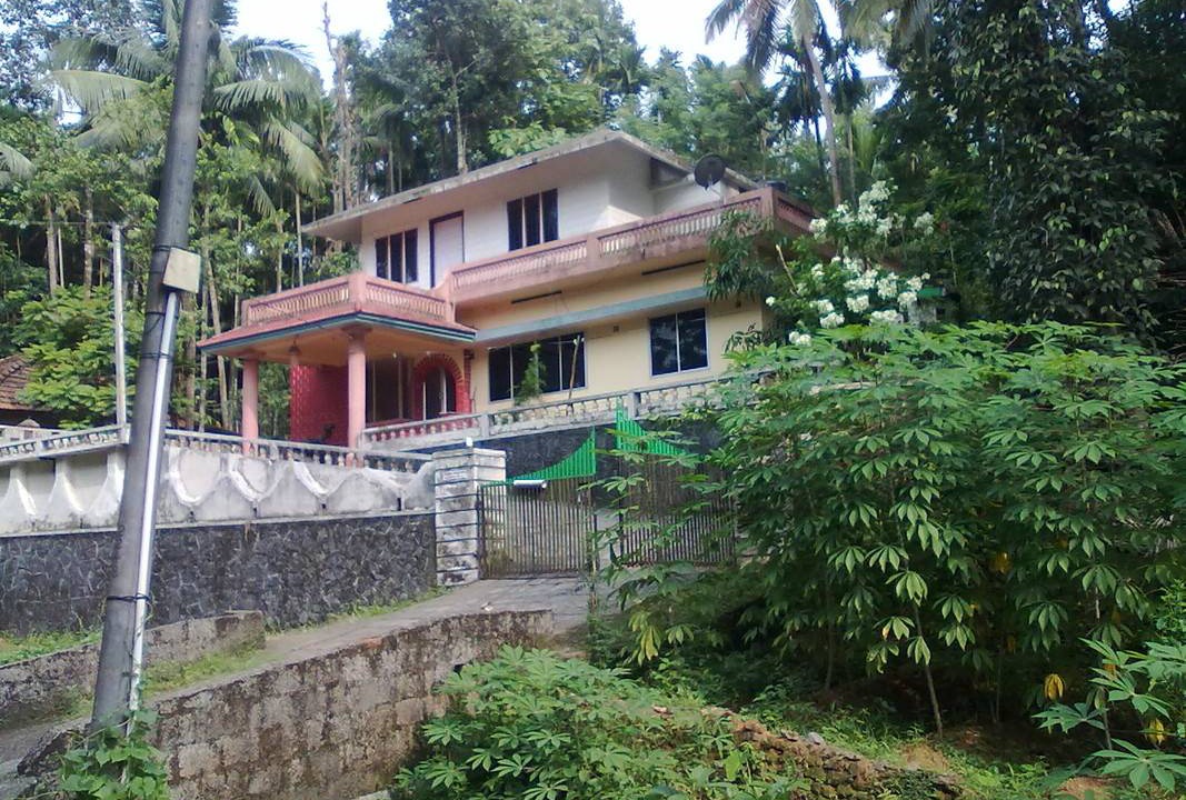Kothamangalam Resort | Private room ∙ 3 guests