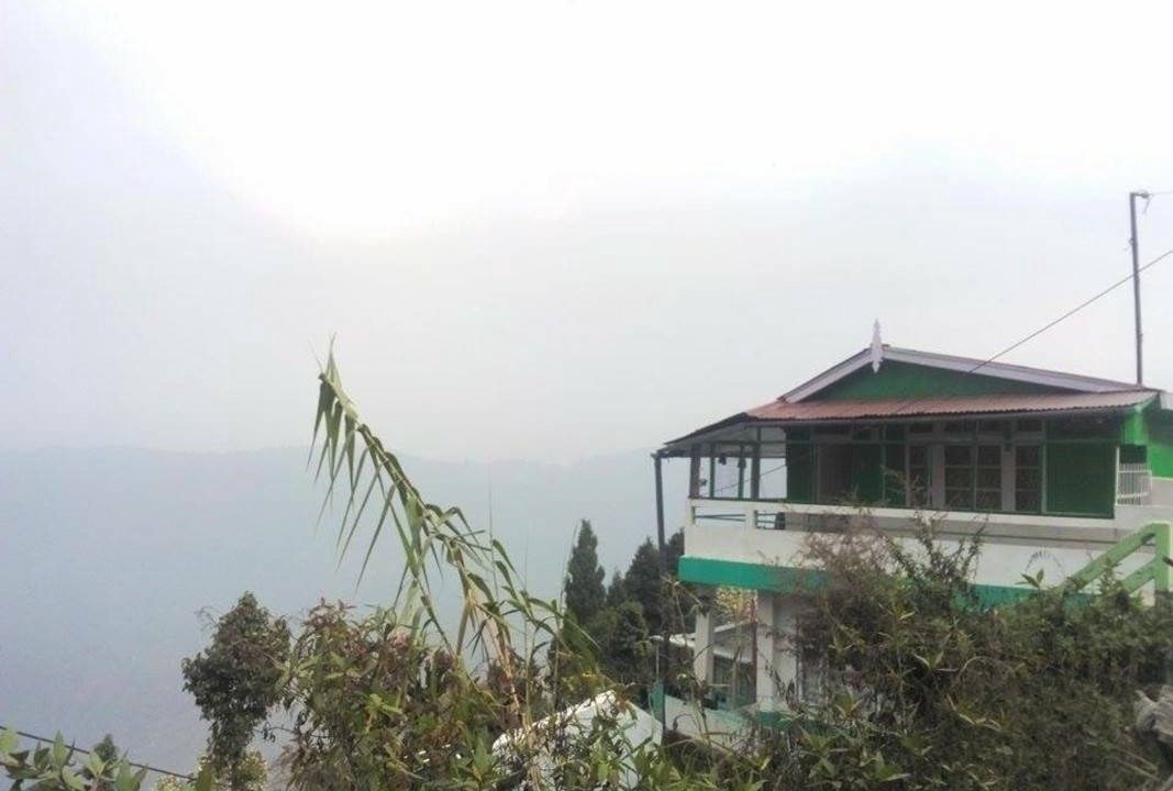Darjeeling Resort | Private room ∙ 2 guests