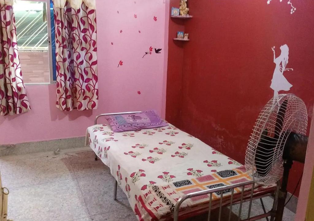 Dumdum Apartment | Pushpa Di Ghar