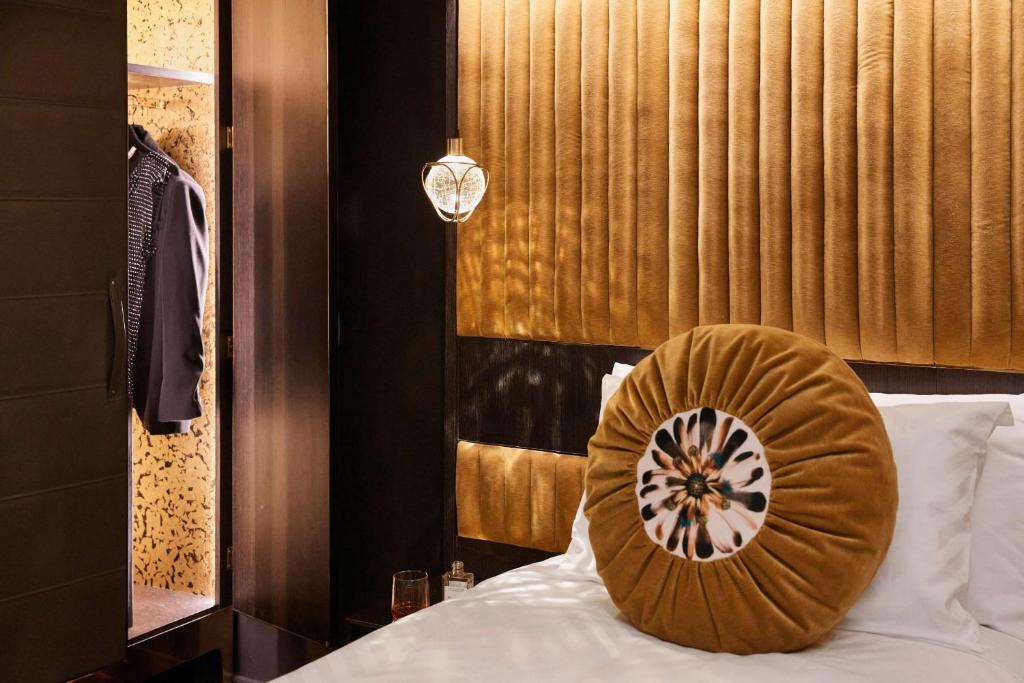 Perth Central Business District Hotel | QT Perth