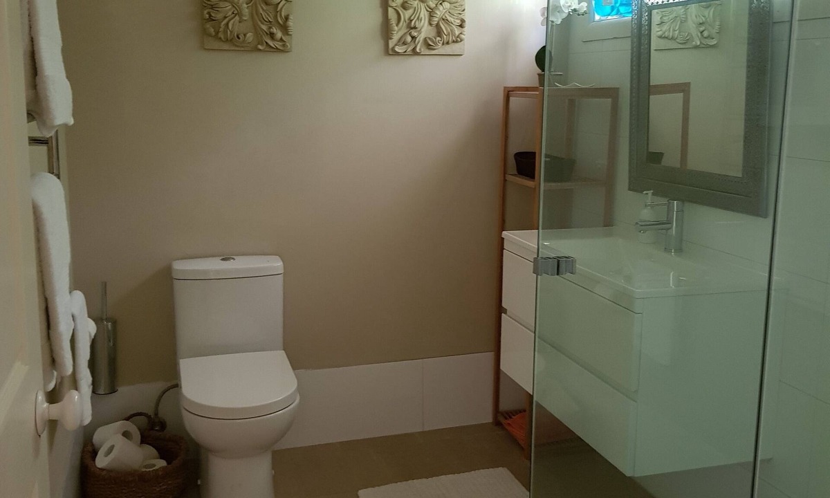 Moss Vale House | Quiet & Private Location, Convenient to Town Amenities