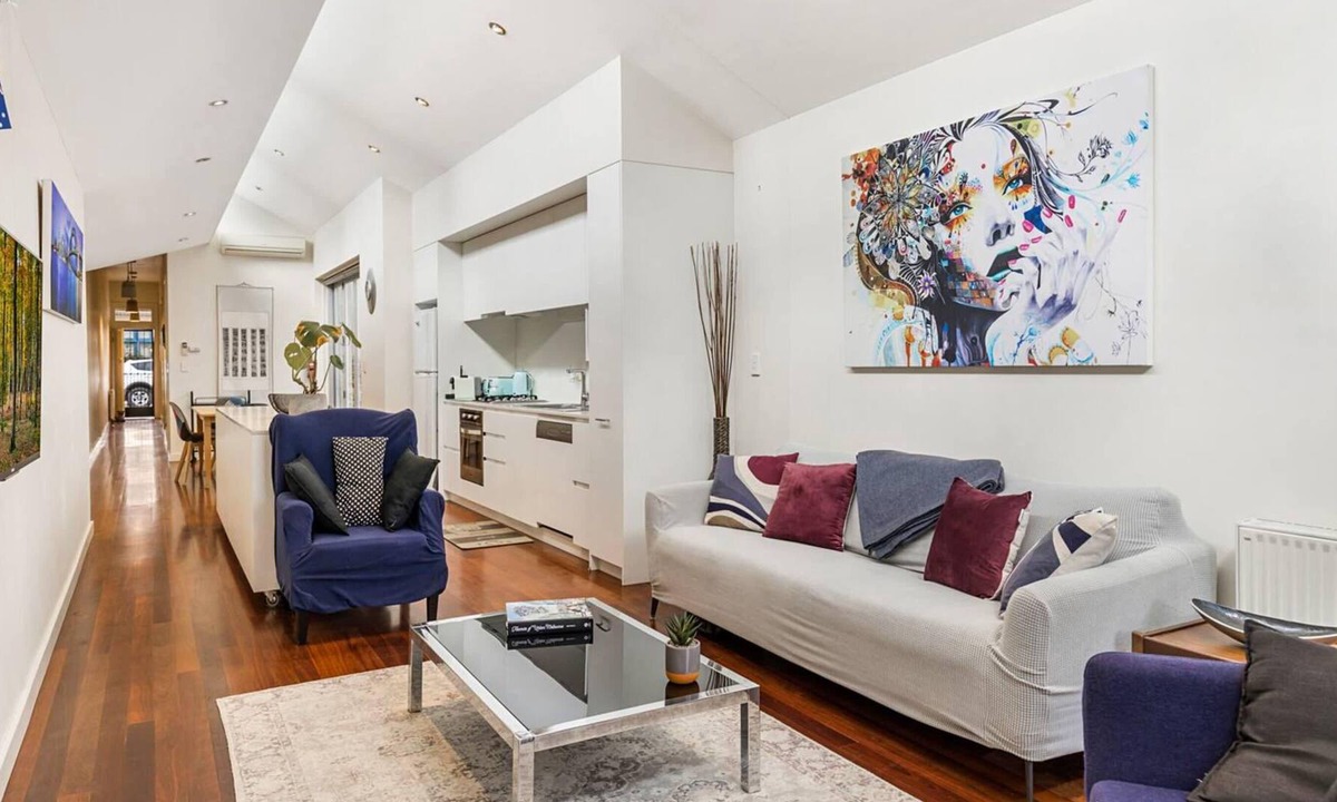Cremorne House | Quintessential 2 Bedroom Terrace House