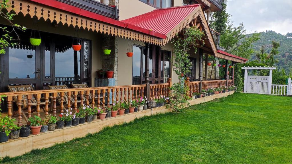 Kaul Villa | Ratananjali, luxury 3BHK mountain villa, Hartola, Mukteshwar