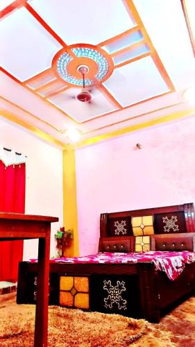 Varanasi House | Raunak Villa