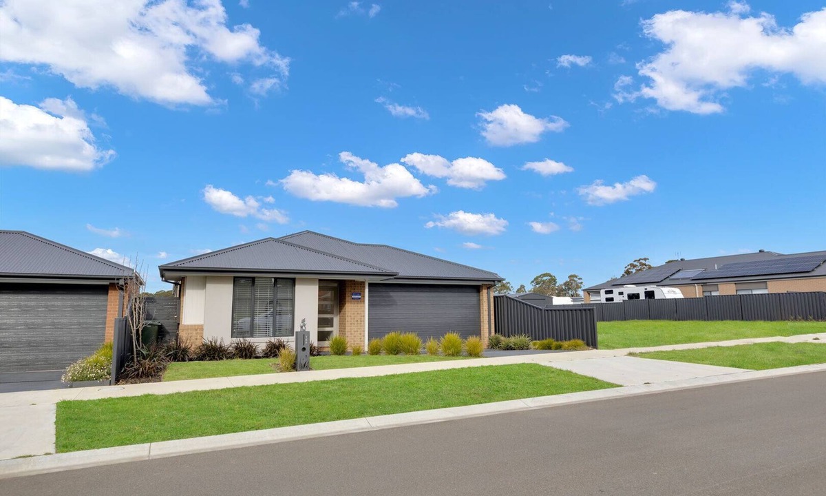 Paynesville House | Ravish: Comfortable and close to everything Paynesville has to offer