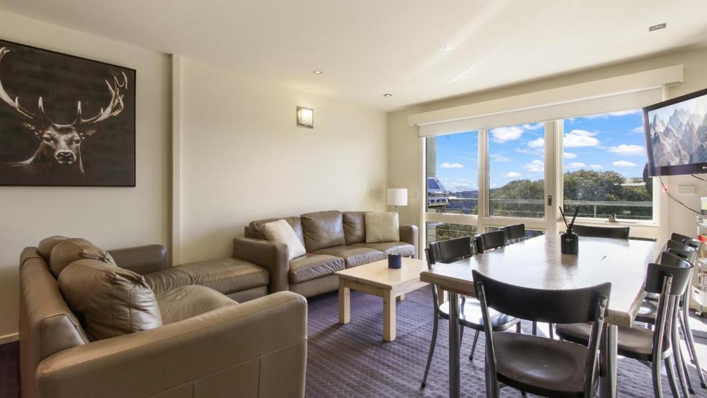 Hotham Heights Apartment | Razorback 5