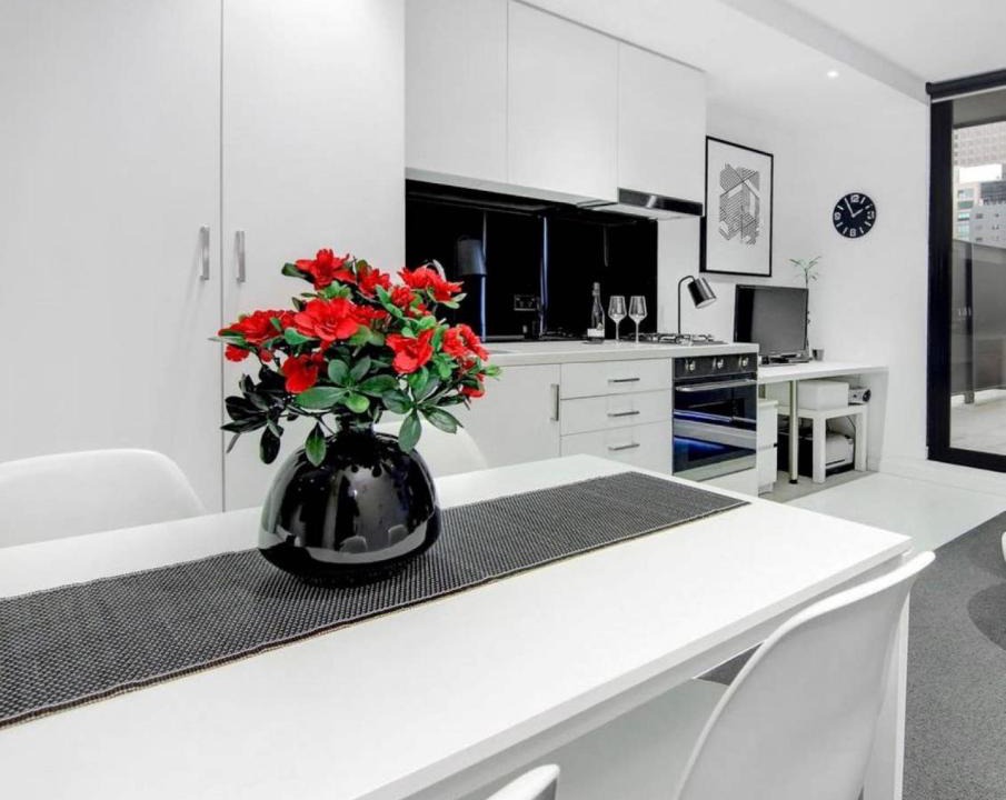 Melbourne Central Business District Apartment | Readyset Apartments on Little Collins