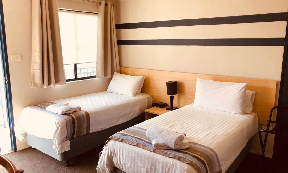 Muswellbrook Hotel | Red Cedar Motel