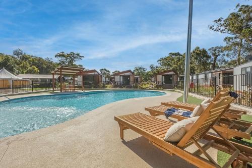 Hawks Nest Resort | Reflections Jimmys Beach - Holiday Park