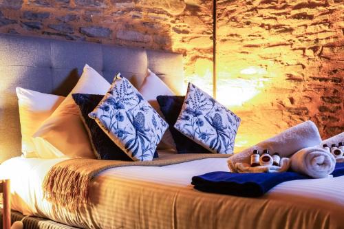 Mintaro Bed & Breakfast | Reillys Wines Heritage Cottages