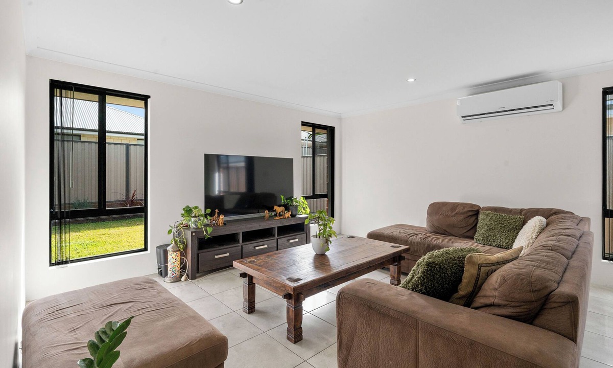 Whitby House | Relaxing home in Whitby