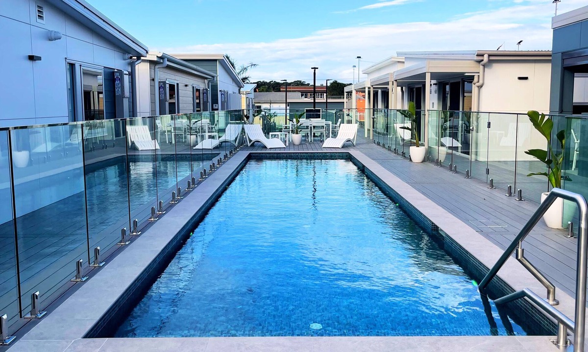 Windang Hotel | Resort on Cedar