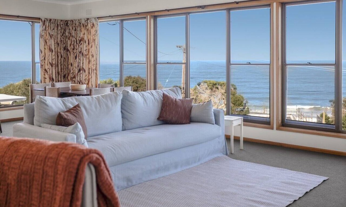 Fairhaven House | Retro Crest - beautiful ocean views