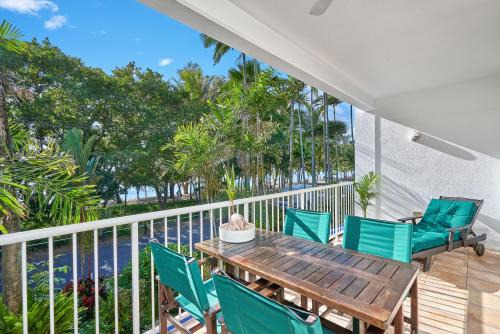 Clifton Beach Apartment | Ribbons Beachfront 2 Bedroom Apartment 4