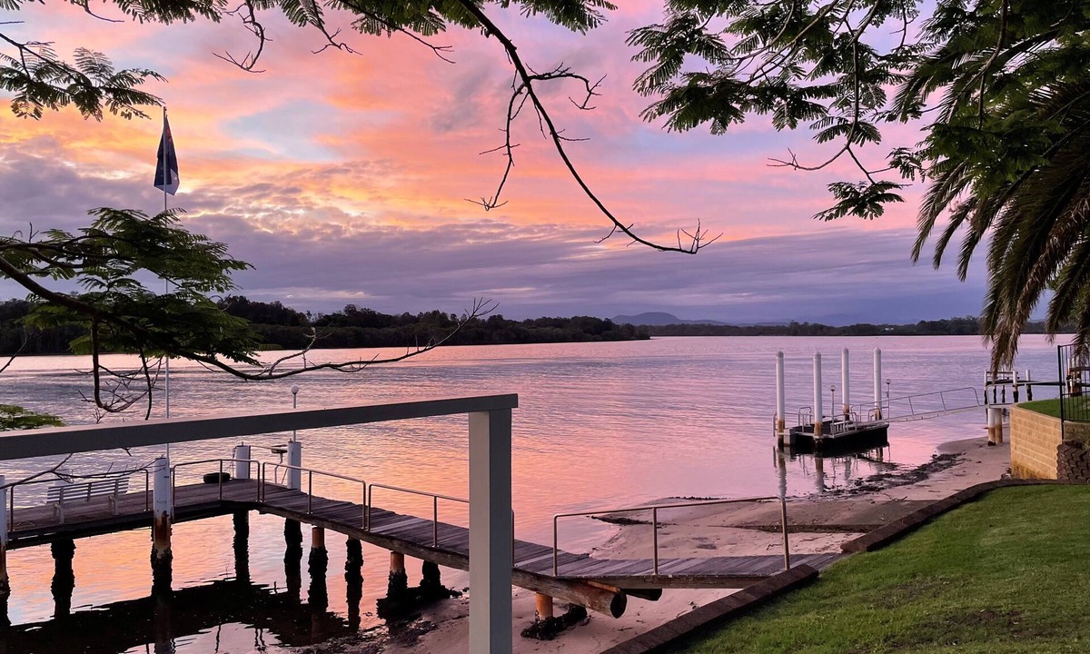 Riverside Apartment | Riverside Delight at Port Macquarie!