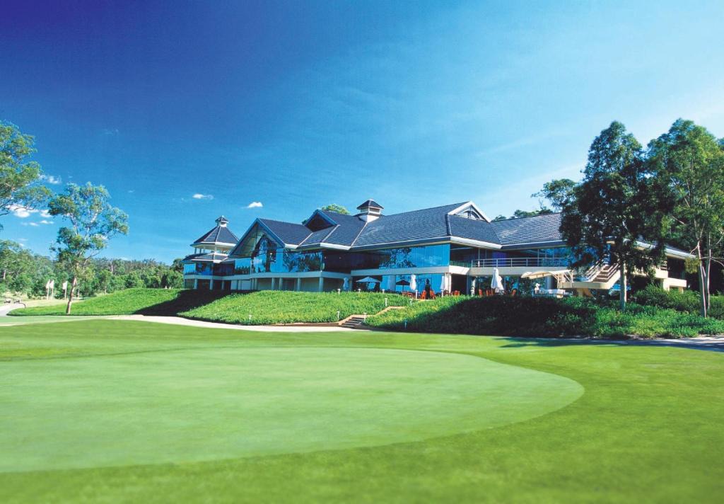 Cattai Resort | Riverside Oaks Golf Resort