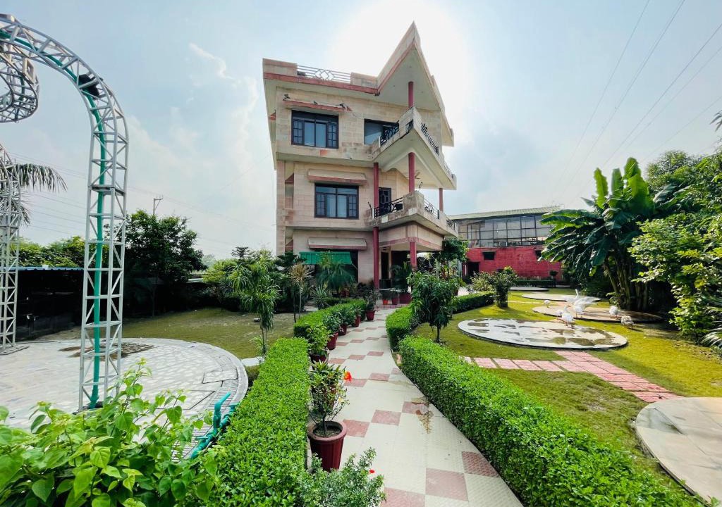 Mayapur Bed & Breakfast | Riverview Boutique Hotel & Restaurant