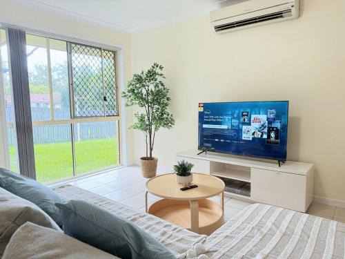 Riverview House | Riverview Modern Haven