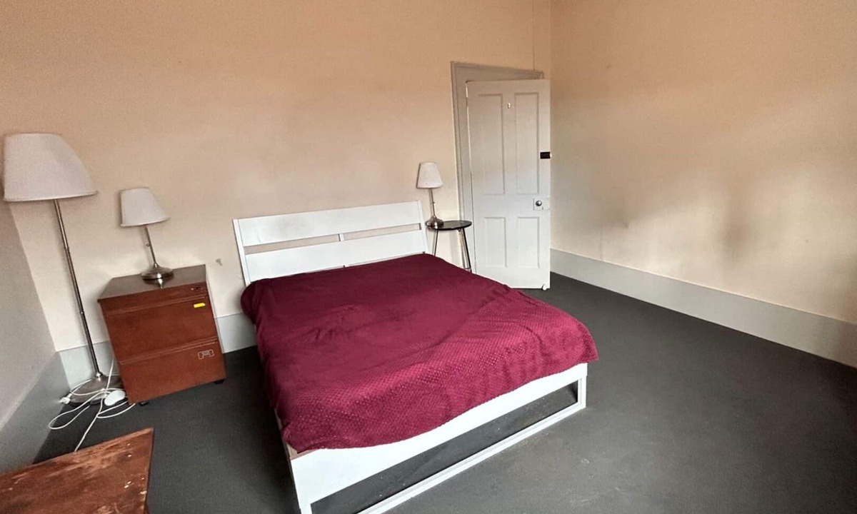 Adelaide Central Business District Cabin | Rob Roy Hotel Room 8