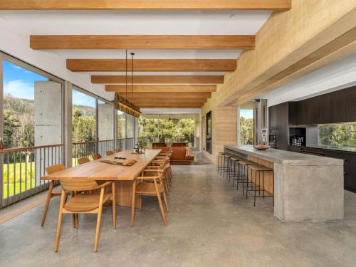 Budgong House | Robinsons Run The ultimate luxury country retreat