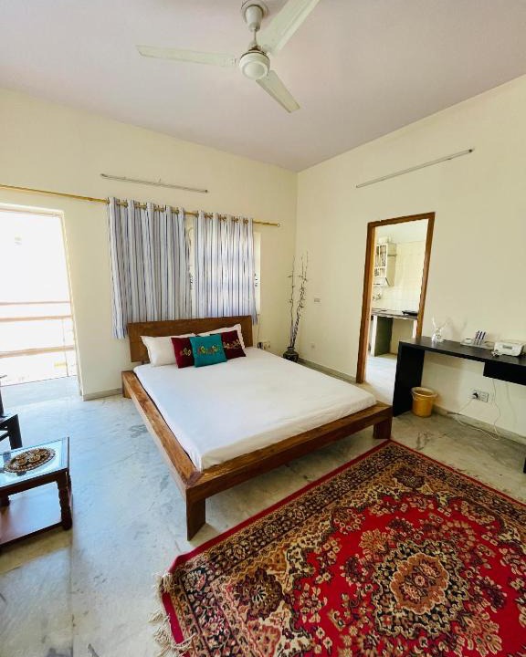 Paota House | Rustic bedroom w/ kitchenette in prime location
